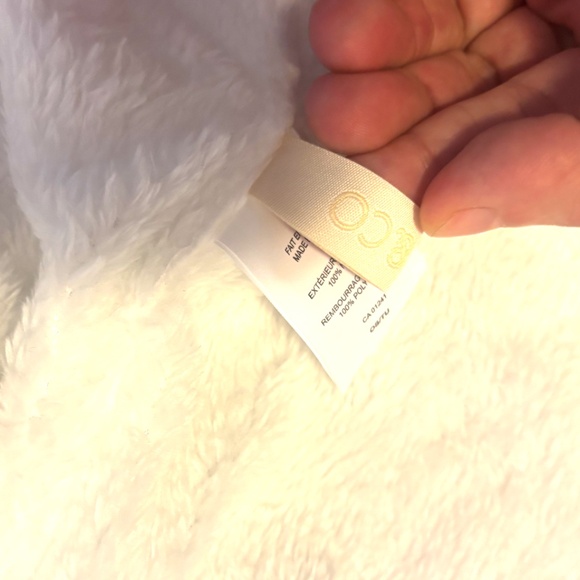 Grip & Co (sold by Simons) oversized white wavy topstitching quilted coat NWT - Picture 10 of 13